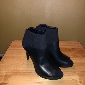 Cute booties in navy blue from Nine West